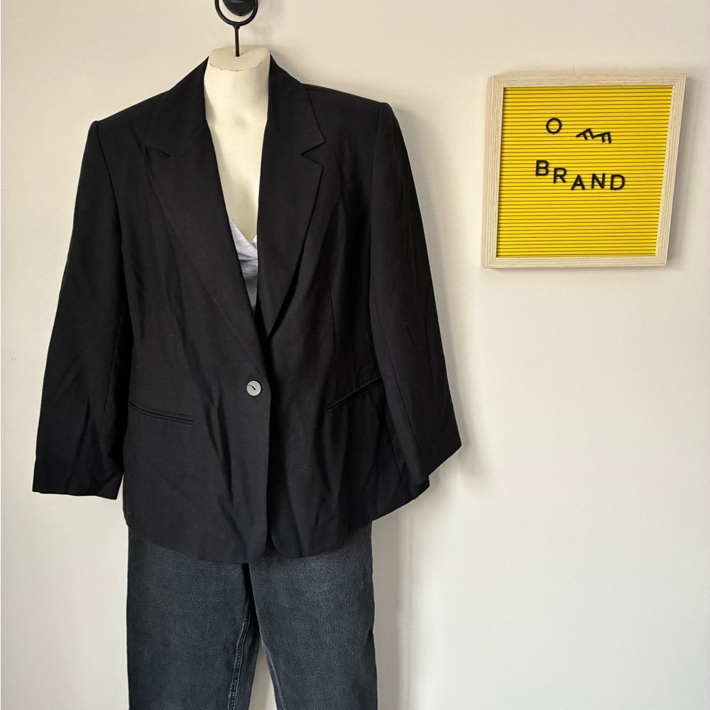 Jan Leslie Elegant Black Jacket